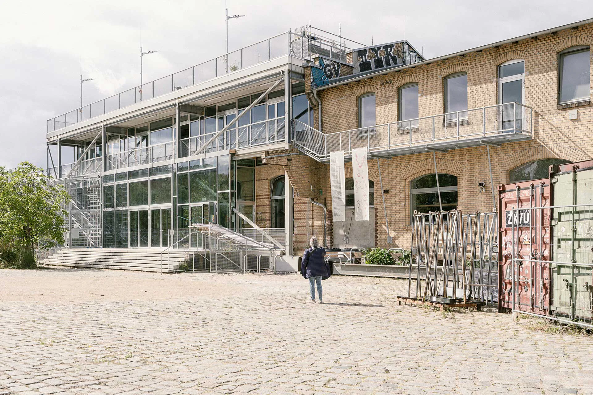 Peter Grundmann Architekten gewinnen den DAM Preis 2026 für das ZK/U Zentrum für Kunst und Urbanistik in Berlin: Einst als Lagerhalle genutzt, ist der Güterbahnhof in Berlin-Moabit heute Ort für Veranstaltungen in Kunst, Kultur und Urbanistik.