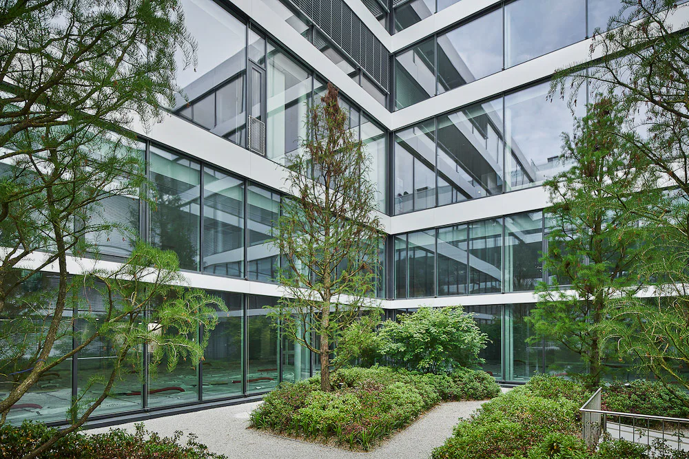 Brandschutzfassade mit thermfix vario