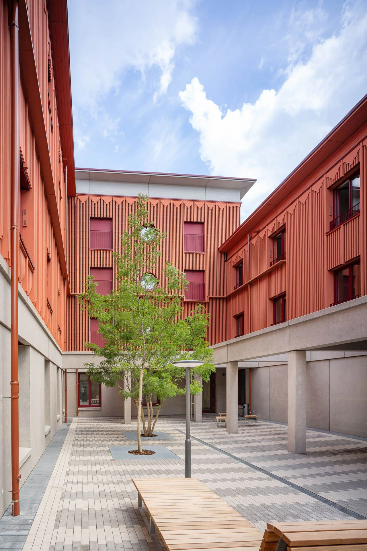 Versorgungszentrum in München von Hild und K