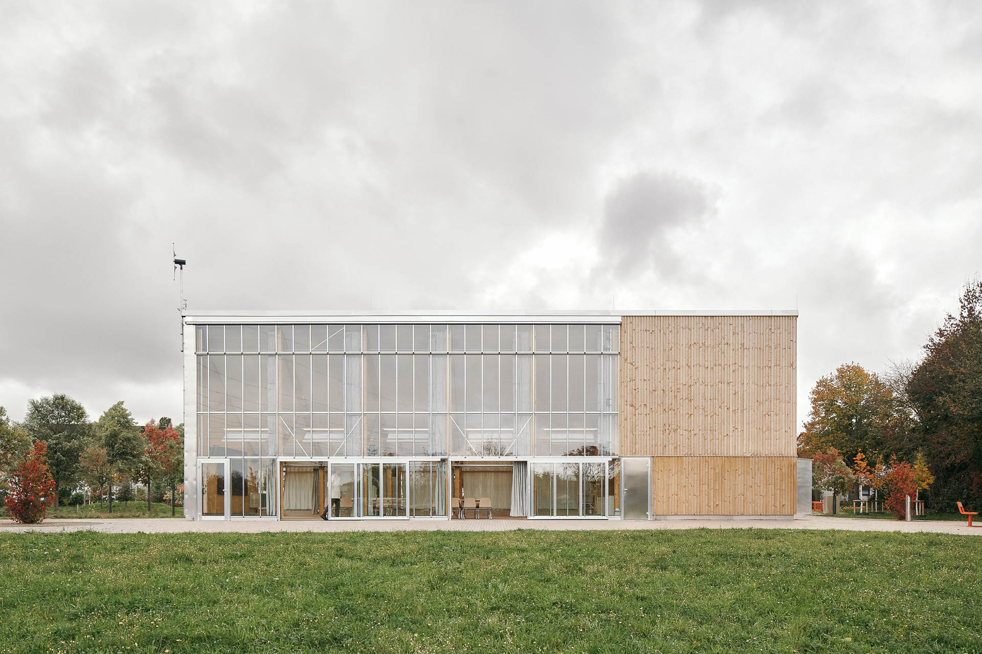Jahreszeitenhaus von New Architekten und Jutta Albus Architektur