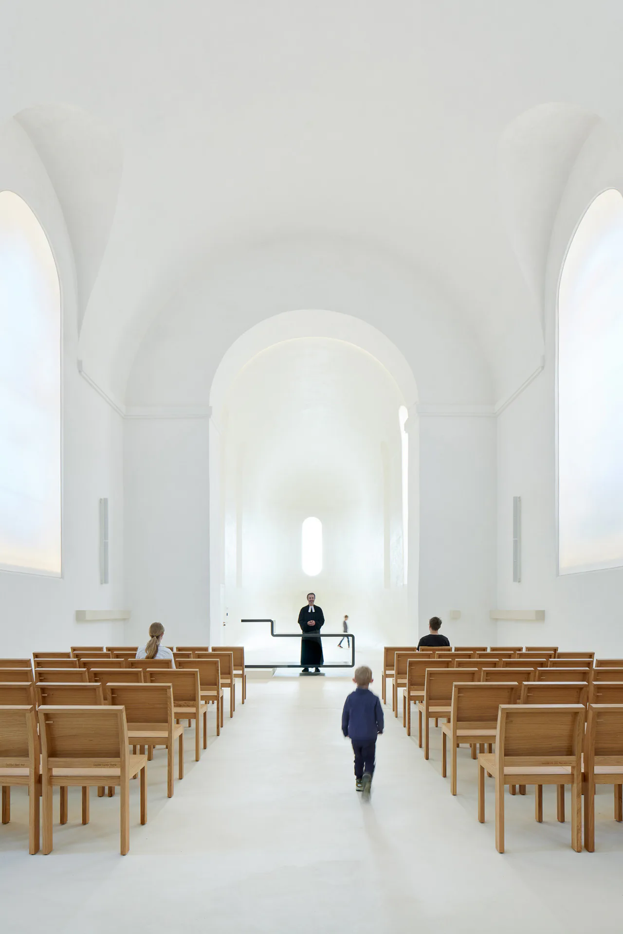 Innenraum der Christuskirche in Neumarkt von Brückner & Brückner Architekten