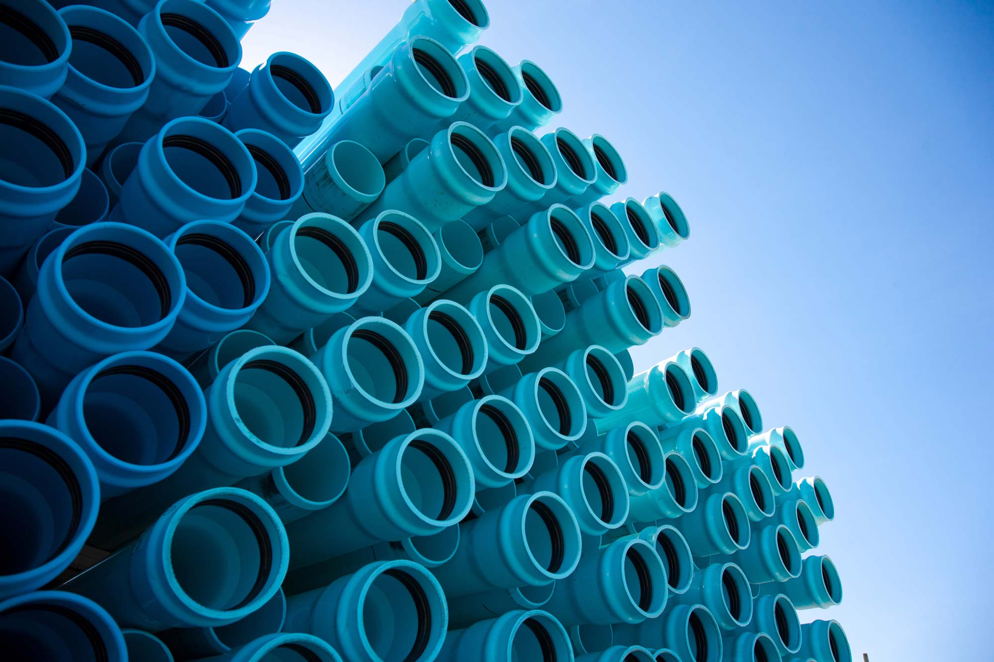 PVC-Bauprodukte sind robust und langlebig – PVC-Rohre können eine Nutzungsdauer von über 100 Jahren erreichen und lassen sich am Ende ihrer Nutzung gut recyceln.
