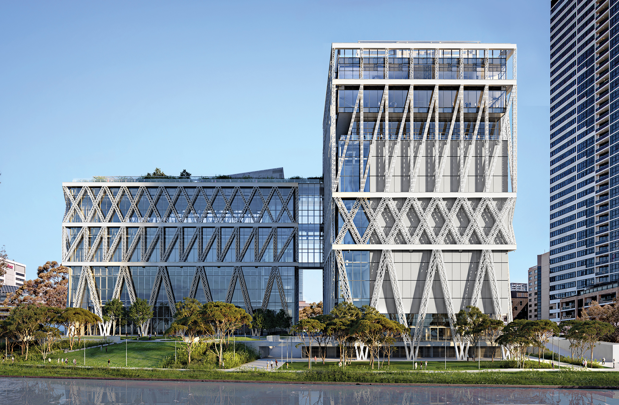 Im Oktober 2026 soll das Powerhouse Parramatta in Sydney eröffnet werden. Ein Exoskelett trägt die großen, stützenfreien Innenräume – ganz ähnlich wie beim Centre Pompidou.