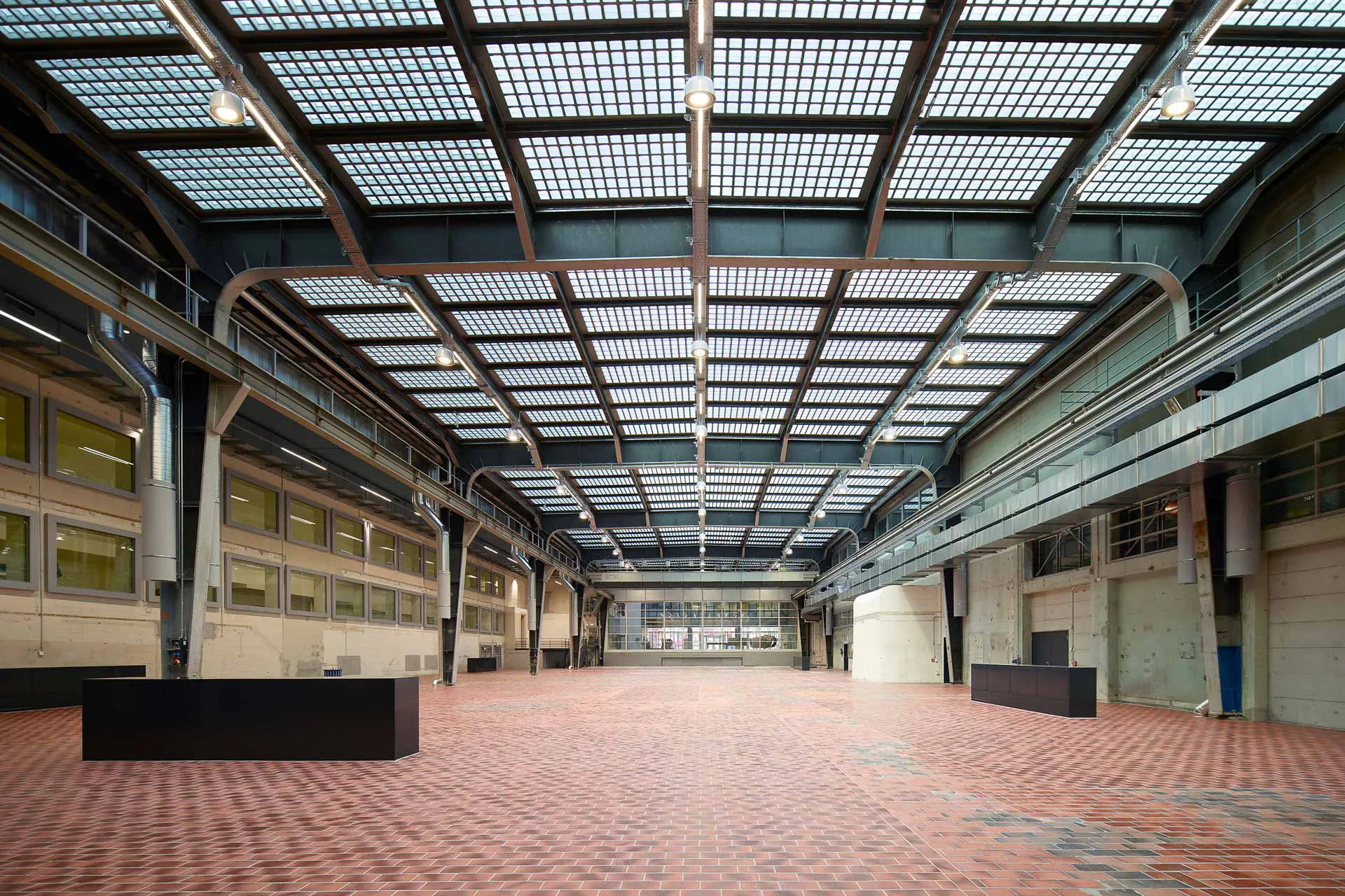 Das Maschinenlaboratorium der ETH Zürich entstand in den 1930er-Jahren. Jetzt haben Itten+Brechbühl die Halle denkmalgerecht saniert und die Kategorie „Dach“ des Detail Construction Award gewonnen.