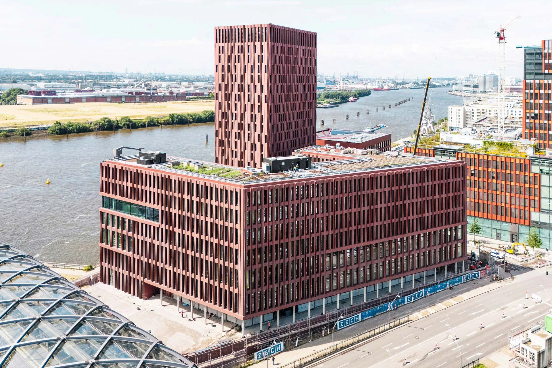 Die plastisch ausgearbeitete 3D-Fassade verleiht dem PREVIER eine skulpturale Wirkung mit starker räumlicher Präsenz.