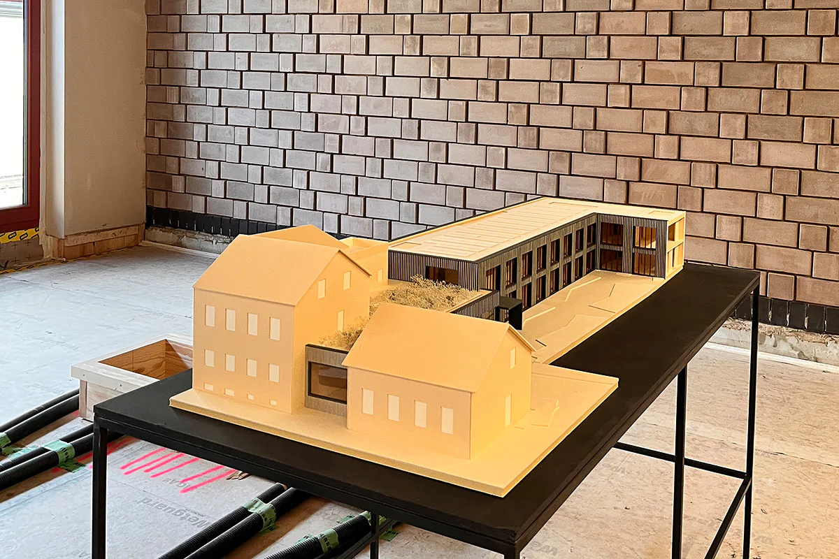 Modell des Holz-Lehmbau Campus Berlin