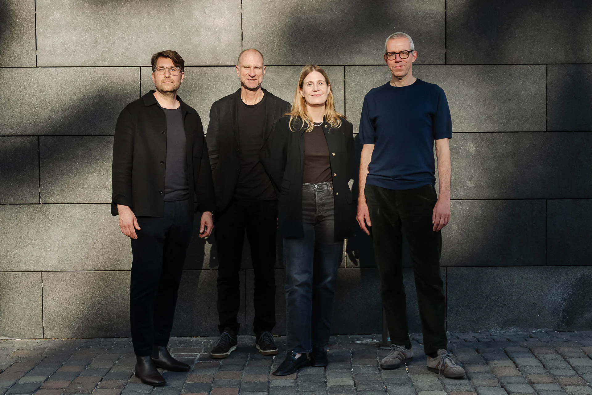 V.l.n.r.: Simon Banaker (Staab Architekten), Ingmar Menzer (Wulf Architekten), Marlene Hübel (Boltshauser Architekten), Sandor Naus (Monadnock)