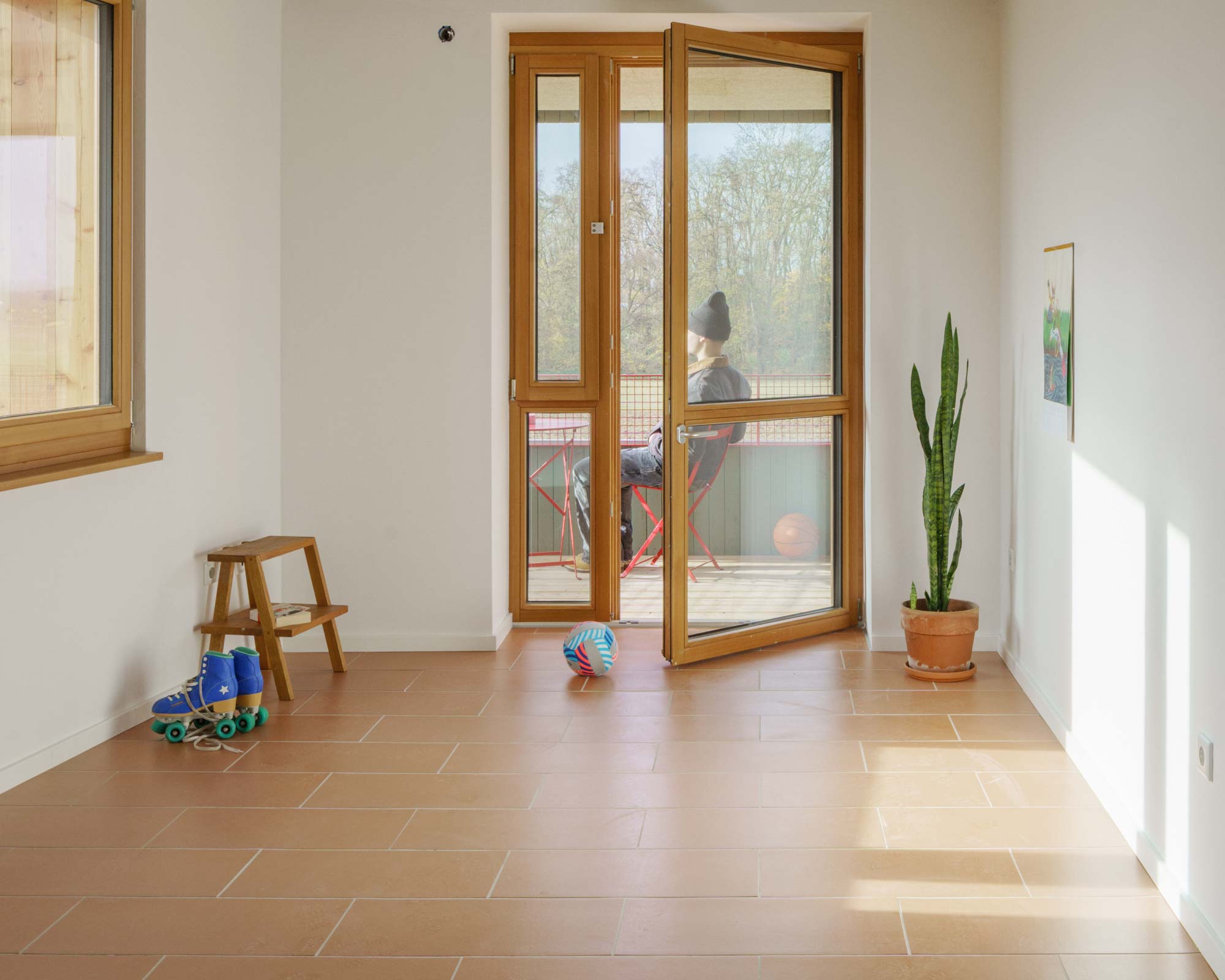 „Haus fast ohne Heizung“ - Estrichziegel und Heizpapier als effiziente Flächenheizung