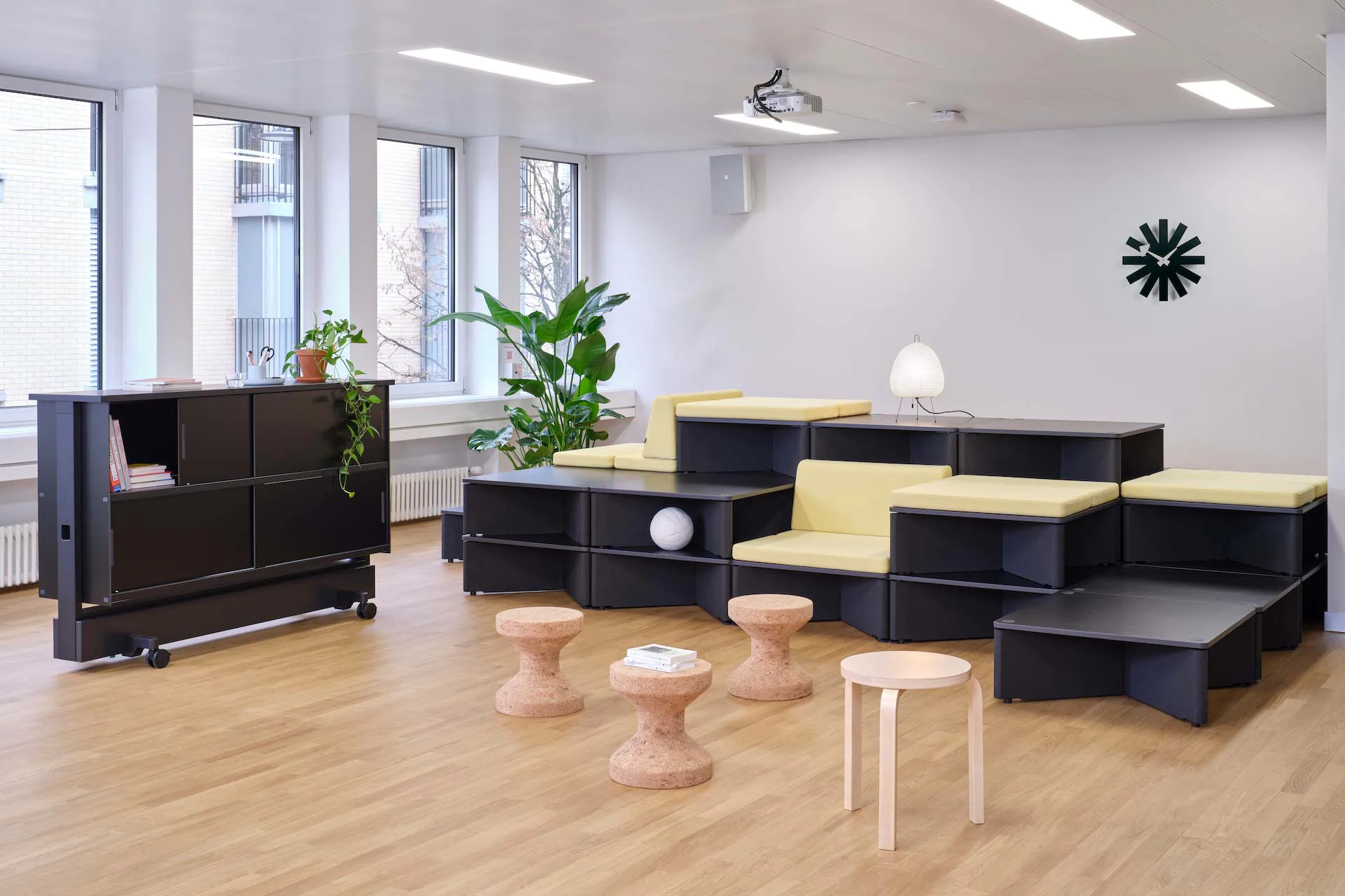 Dancing Station und Reset von Stephan Hürlemann bei Juventus in Zürich.