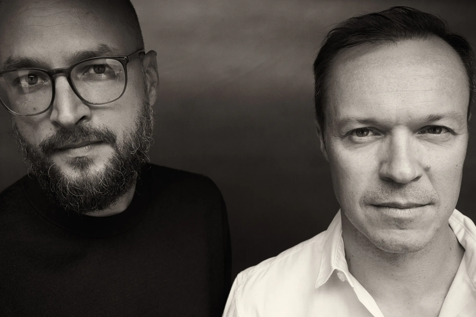 Sven Matt (links) und Markus Innauer (rechts) gründeten 2012 ihr Architekturbüro in Bezau.