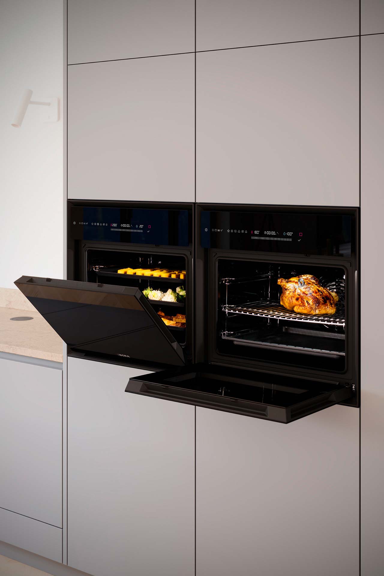 Der BORA Oven Steam kombiniert Backofen und Dampfgarer in einem Gerät und ermöglicht präzise Garergebnisse auf allen Ebenen mit Profi-Technologie.