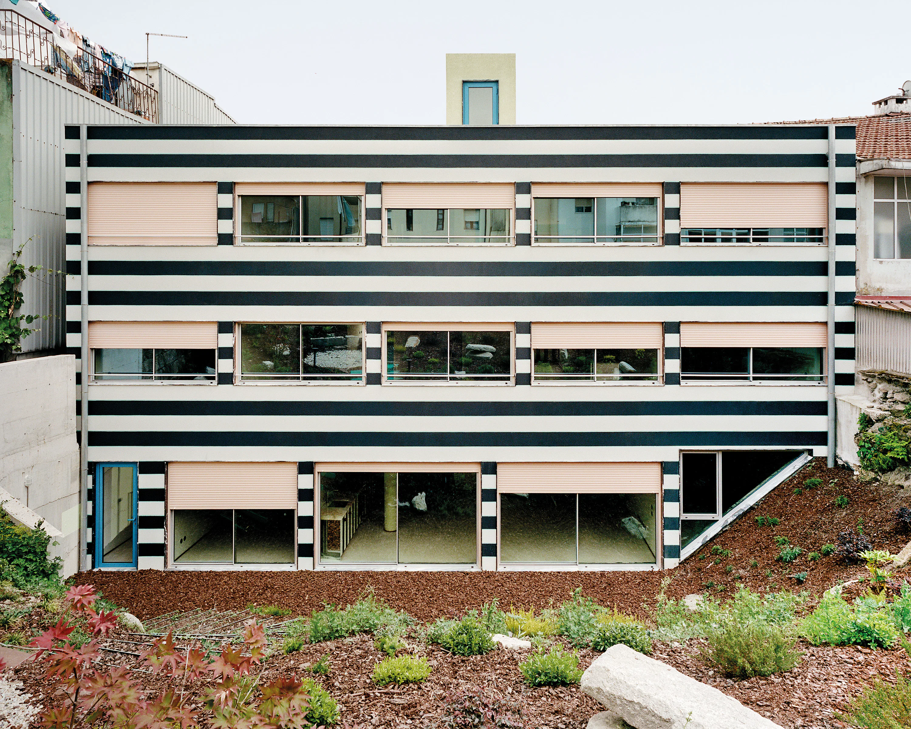 Die Gartenansicht hat weitaus privateren Charakter.